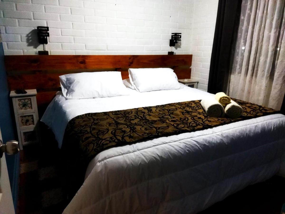 سانتا كروز Casa Roble Anejo Bed & Breakfast المظهر الخارجي الصورة