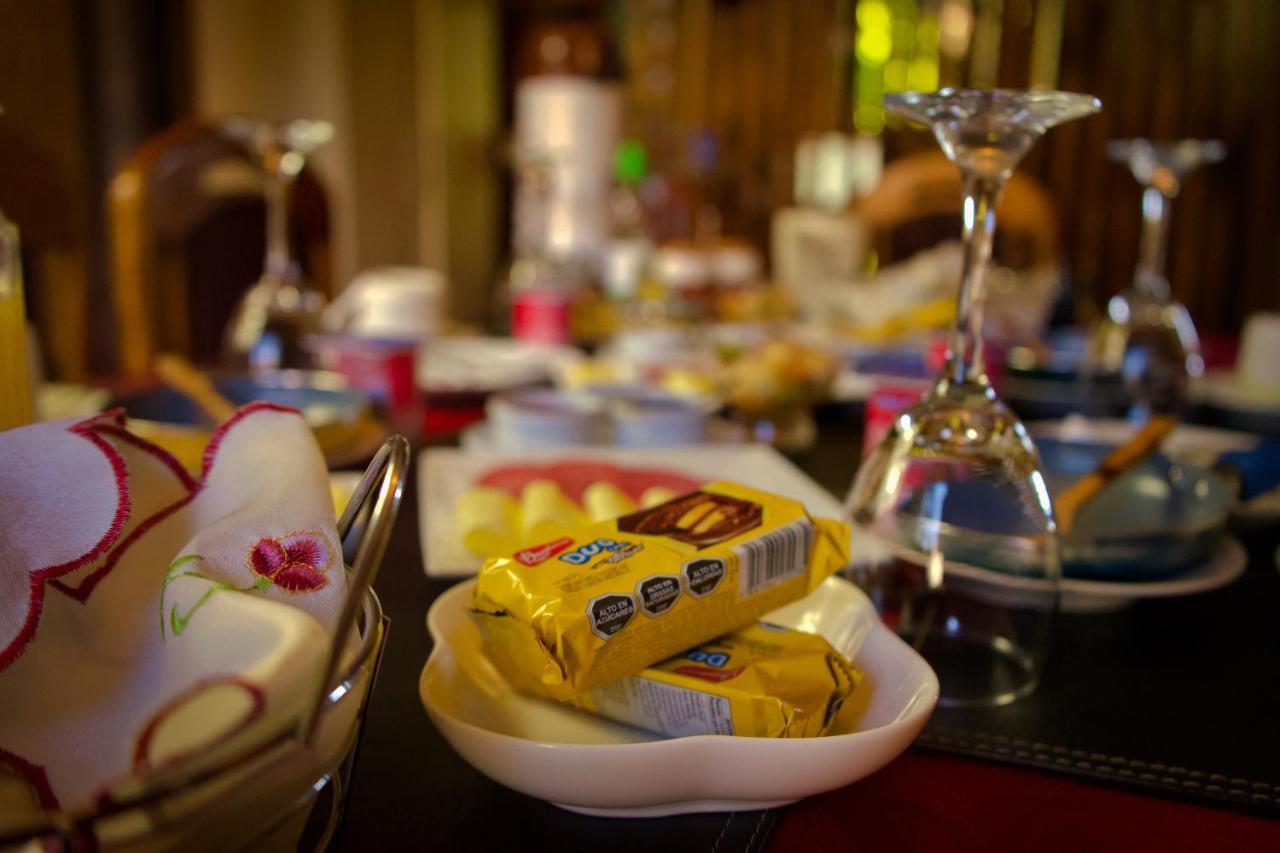 سانتا كروز Casa Roble Anejo Bed & Breakfast المظهر الخارجي الصورة